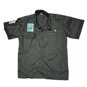 Camisa manga corta color verde olivo con bordados